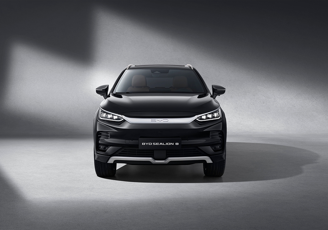 Đèn pha LED sắc sảo